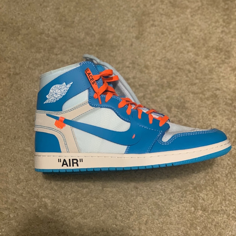 Jordan Retro 1 off white UNC Men’s size 11.5